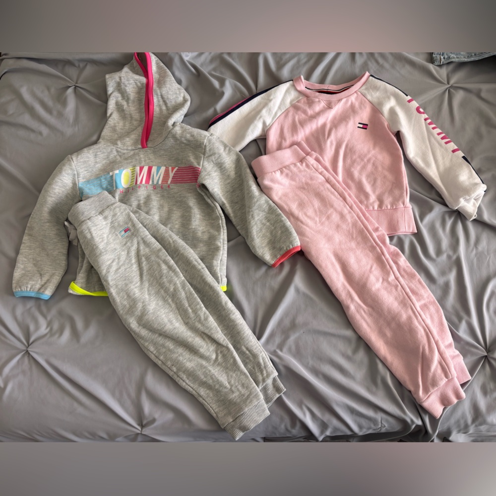 Tommy Hilfiger Bundle Gray & Pink Kids' Sweatshirt & Sweatpants Outfit Set 4T/4